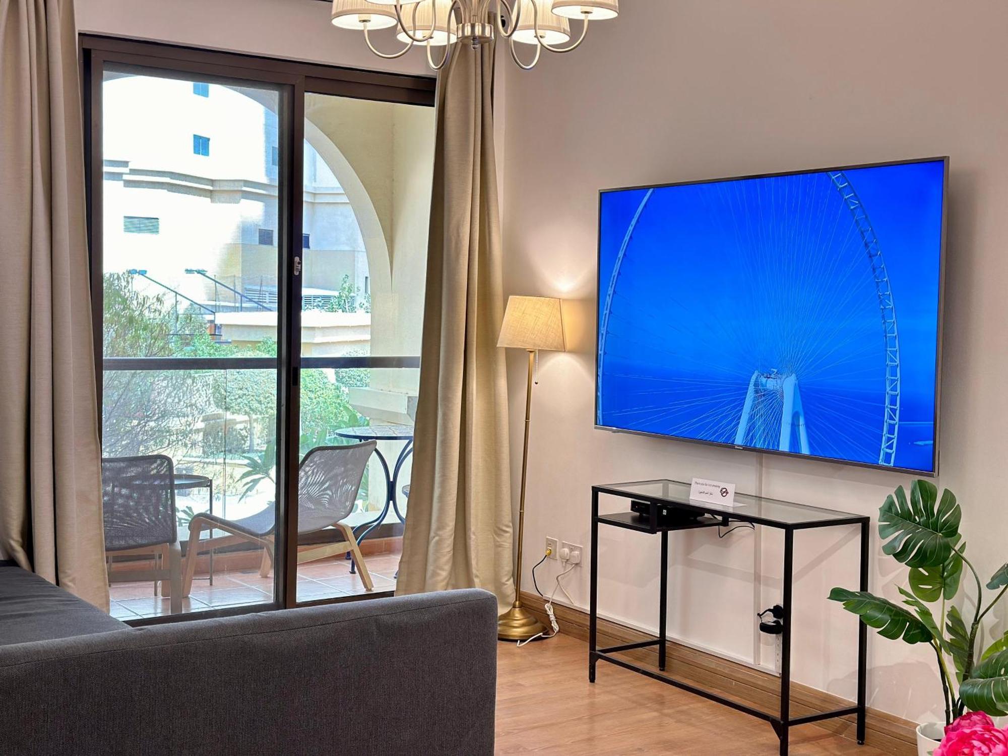 Beautiful 2Br & 4Br Apartments On Jbr Beach, Walking Distance To Bluewaters Island - By Sunkissed Holiday Homes Dubai Esterno foto